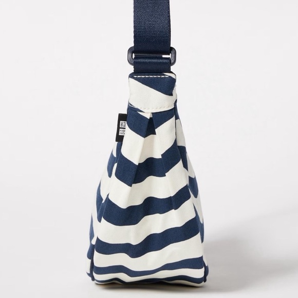 Uniqlo-Marimekko collaboration 2024 Summer Limited edition collection - Picture 7 of 11